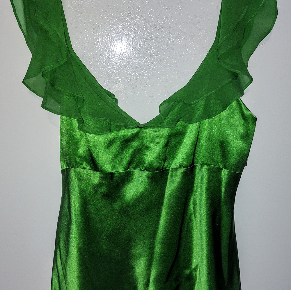 M BCBGMAXAZRIA green silk blouse